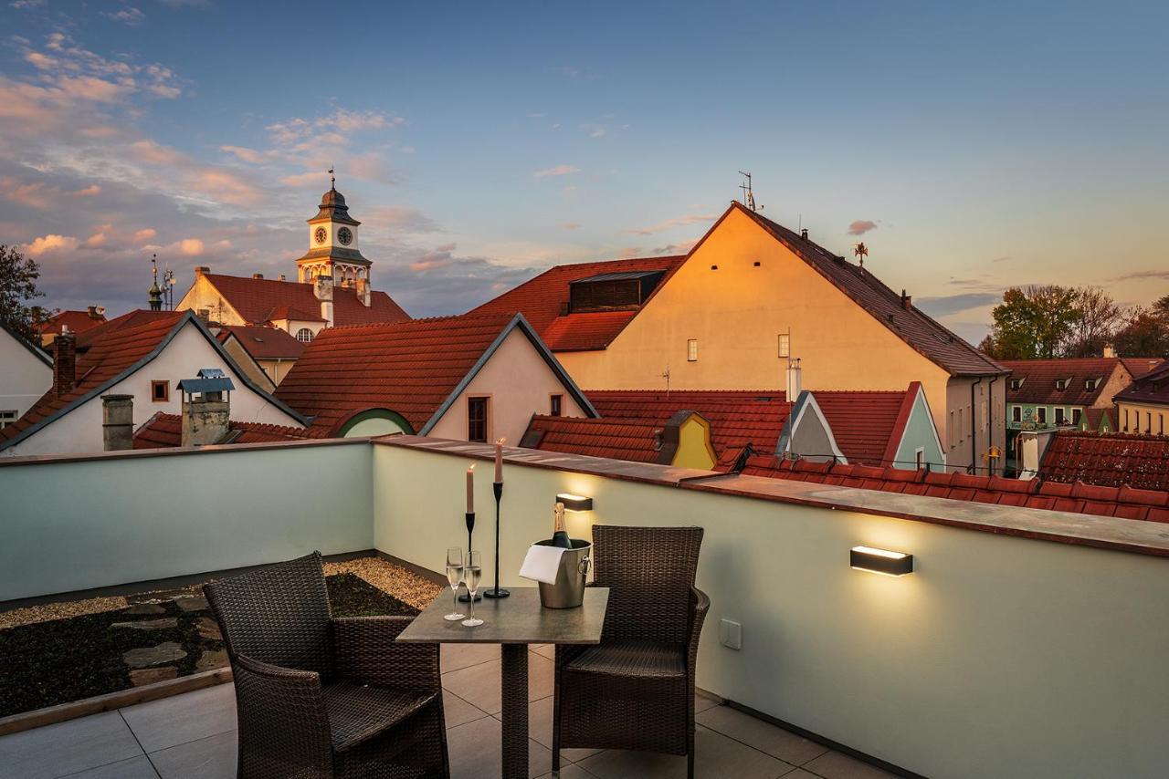 Hotel Bily Jednorozec Trebon Ngoại thất bức ảnh
